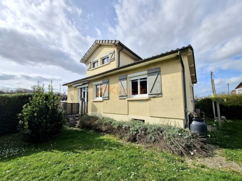 A vendre MAISON  5 PIECES 90 M2  GUEURES