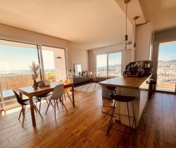 A louer APPARTEMENT T3 71 M2 TERRASSE VUE MER ANTIBES