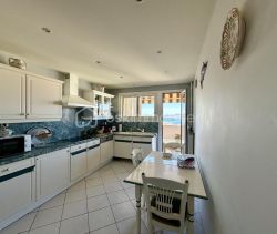 A louer APPARTEMENT T4 94 M2 TERRASSE VUE MER TOULON