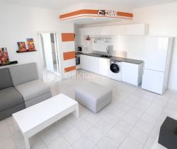 For rent: 1-bedroom apartment, 37 m², Toulon seafront