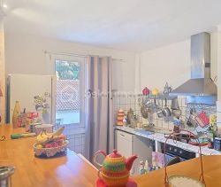 A louer APPARTEMENT T4 70 M2 BORD DE MER LA SEYNE SUR MER