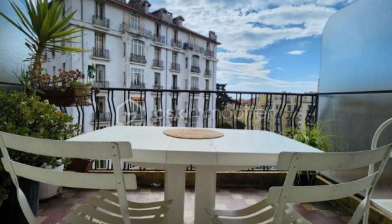 A louer APPARTEMENT T2 52 M2 TERRASSE BORD DE MER NICE