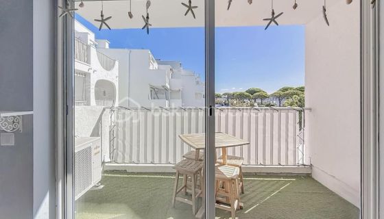 A louer STUDIO NEUF  18 M2 TERRASSE BORD DE MER LE GRAU DU ROI