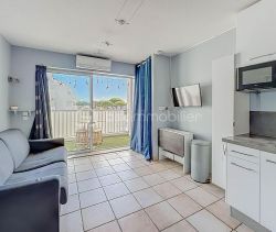 A louer STUDIO NEUF  18 M2 TERRASSE BORD DE MER LE GRAU DU ROI