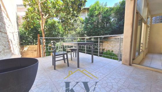 A louer APPARTEMENT T5 86 M2  MONTPELLIER