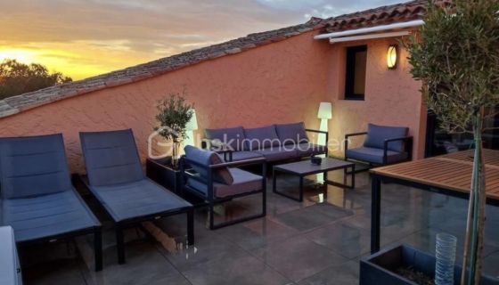 A louer APPARTEMENT T2 42 M2 TERRASSE BORD DE MER SAINT RAPHAEL