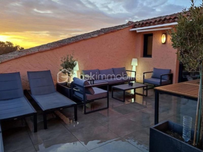 A louer APPARTEMENT T2 42 M2 TERRASSE BORD DE MER SAINT RAPHAEL