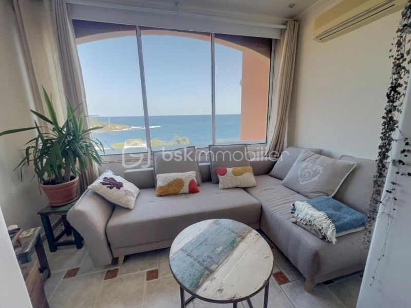 For rent: 1-bedroom apartment, 32 m², terrace with sea view, Fréjus