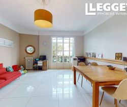 A louer APPARTEMENT DUPLEX T3 93 M2 BORD DE MER NICE