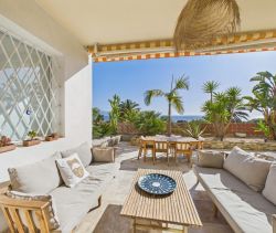 A louer APPARTEMENT T4 132 M2 TERRASSE VUE MER AJACCIO