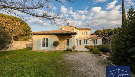 A louer MAISON  5 PIECES 168 M2  BAGNOLS SUR CEZE