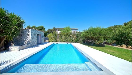 A louer MAISON  7 PIECES 250 M2 PLAGE à PIED SOLARO