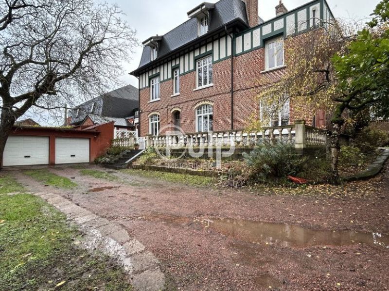 A louer MAISON  DE MAîTRE  LIEVIN