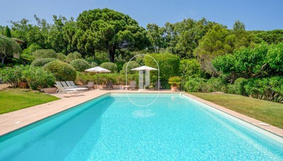 A louer MAISON  D'ARCHITECTE BORD DE MER LA CROIX VALMER