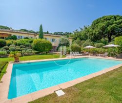 A louer MAISON  D'ARCHITECTE BORD DE MER LA CROIX VALMER