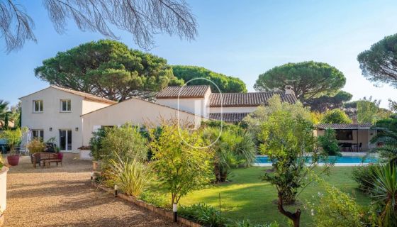 A louer MAISON  CONTEMPORAINE BORD DE MER COGOLIN