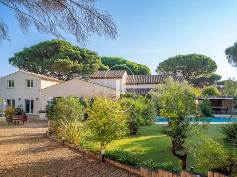 A louer MAISON  CONTEMPORAINE BORD DE MER COGOLIN