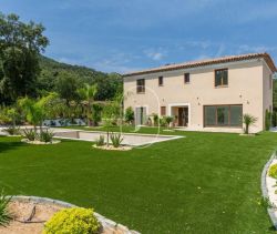 For rent: Architect-designed house, Le Plan de la Tour