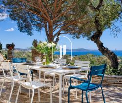 A louer MAISON  CONTEMPORAINE VUE MER CAVALAIRE SUR MER