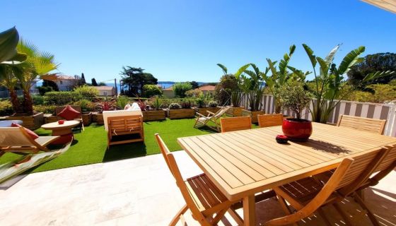 A louer APPARTEMENT DE PRESTIGE NEUF T3 71 M2 TERRASSE VUE MER SAINTE MAXIME