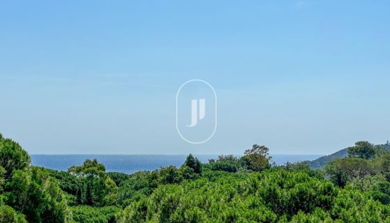 A louer MAISON  DE MAîTRE BORD DE MER RAMATUELLE