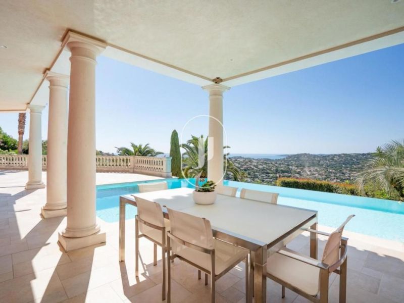 A louer MAISON  DE MAîTRE VUE MER SAINTE MAXIME