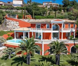 A louer MAISON  DE MAîTRE VUE MER SAINTE MAXIME