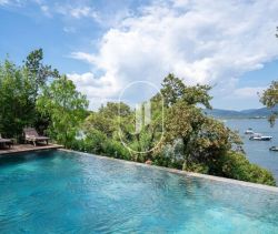 A louer MAISON  6 PIECES 170 M2 BORD DE MER GASSIN