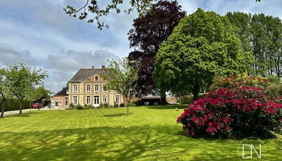 A louer MAISON  DE MAîTRE BORD DE MER SAINT ROMAIN DE COLBOSC Commerces et tous services, écoles primaire, maternelle, collège. Lycée sur Lillebonne (