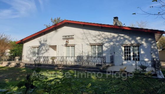 For sale: 8-room house, 126 m², seafront, Vendays-Montalivet