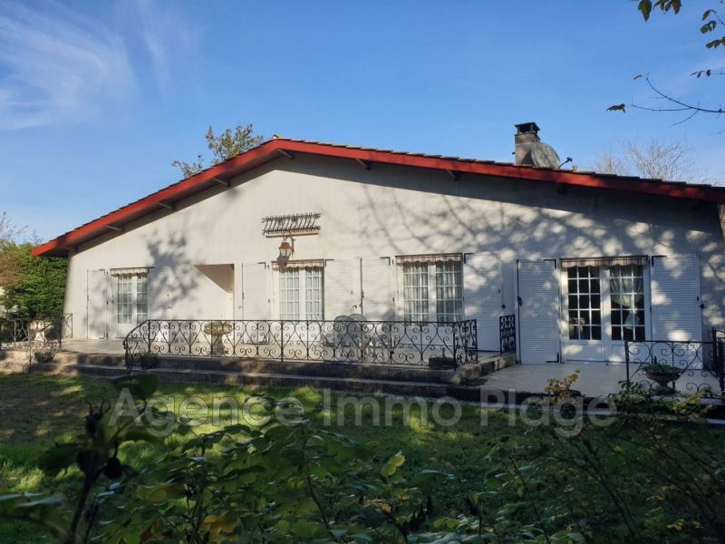 For sale: 8-room house, 126 m², seafront, Vendays-Montalivet