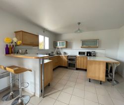 A vendre MAISON  5 PIECES 85 M2 BORD DE MER LONGEVILLE SUR MER