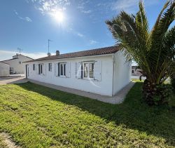 For sale: 5-room house, 114 m², seaside, Longeville-sur-Mer