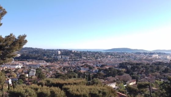 A vendre MAISON  6 PIECES 200 M2 BORD DE MER TOULON