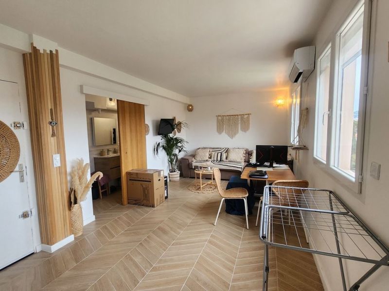 A louer STUDIO  33 M2 PLAGE à PIED LA CIOTAT