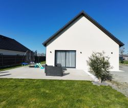 Contemporary house for rent by the sea in Offranville