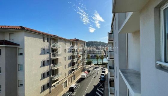 For rent: 2-bedroom apartment, 66 m², seaside, Sète