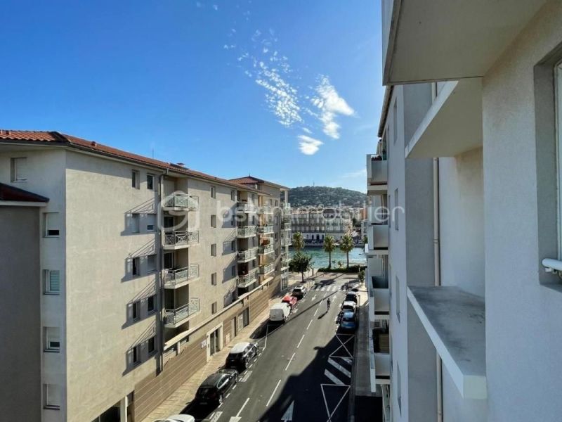 For rent: 2-bedroom apartment, 66 m², seaside, Sète