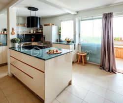 For rent: 2-bedroom apartment, 66 m², seaside, Sète