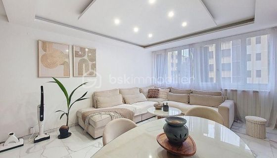 A louer APPARTEMENT T4 80 M2 BORD DE MER LA SEYNE SUR MER