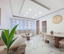 A louer APPARTEMENT T4 80 M2 BORD DE MER LA SEYNE SUR MER