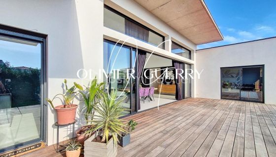 A louer MAISON  CONTEMPORAINE  SAUSSAN