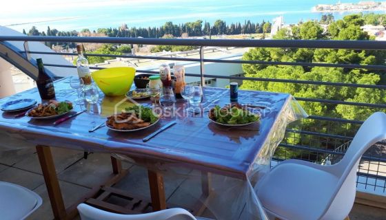 For rent: 1-bedroom apartment, 24 m², terrace, beach within walking distance, Sète