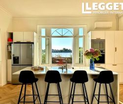 Mansion for rent in Libourne