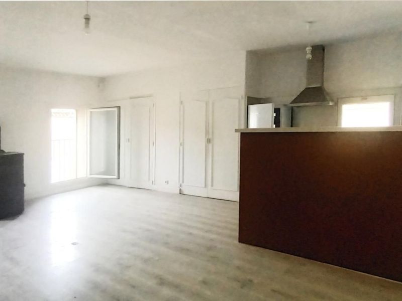Apartment for rent, 2 bedrooms, 73 m², Pézenas