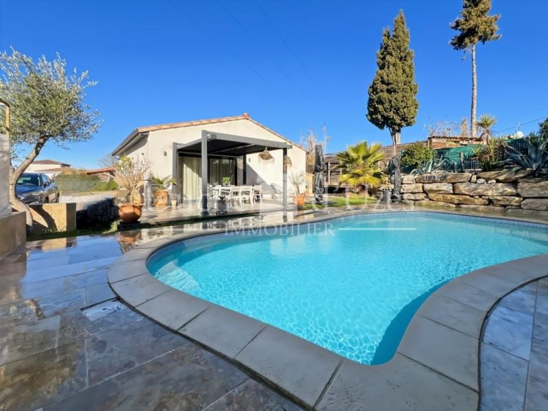 House for rent, 4 rooms, 90 m², Uzès