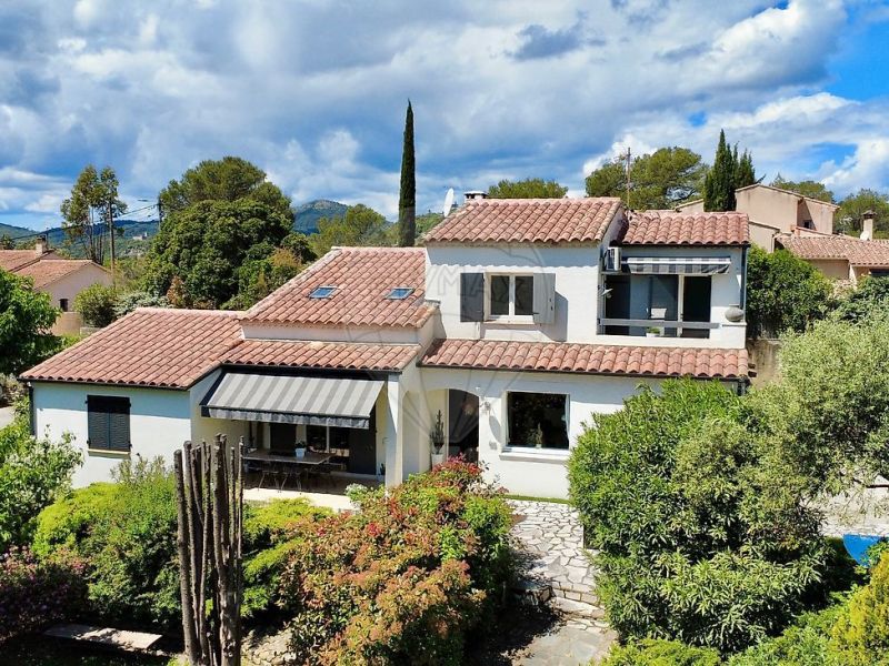 For rent: 6-room house, 157 m², Boisset-et-Gaujac