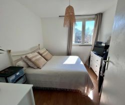 For rent: 2-bedroom apartment, 58 m², seaside, Fréjus