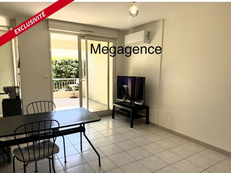 A vendre APPARTEMENT T2 41 M2 TERRASSE BORD DE MER HYERES