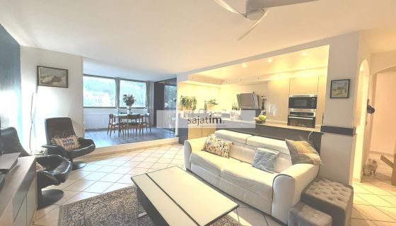 A vendre APPARTEMENT T4 80 M2 BORD DE MER LA SEYNE SUR MER